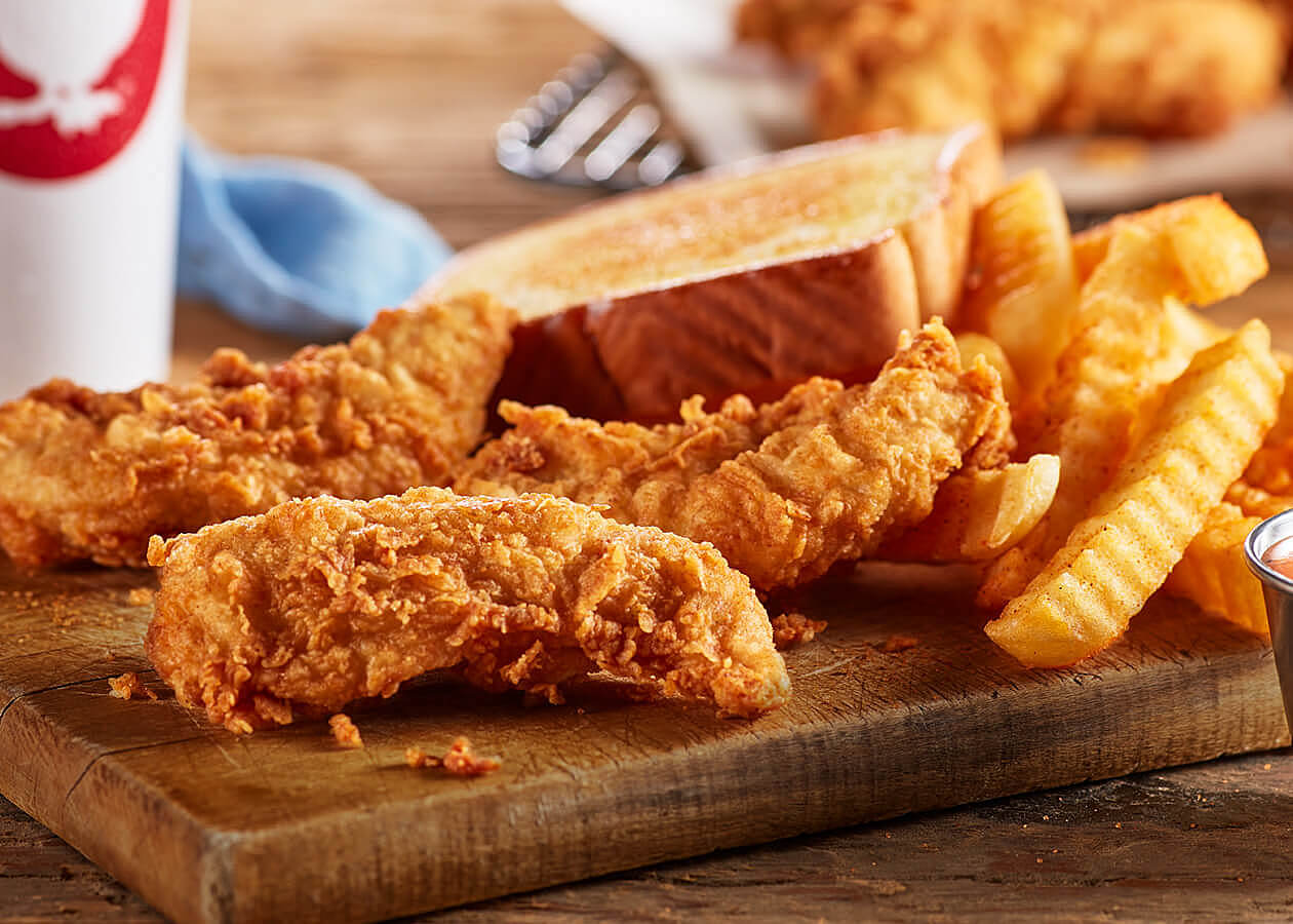 Order Big Zax Snak® Meal food online from Zaxby's Chicken Fingers & Buffalo Wings store, Starkville on bringmethat.com
