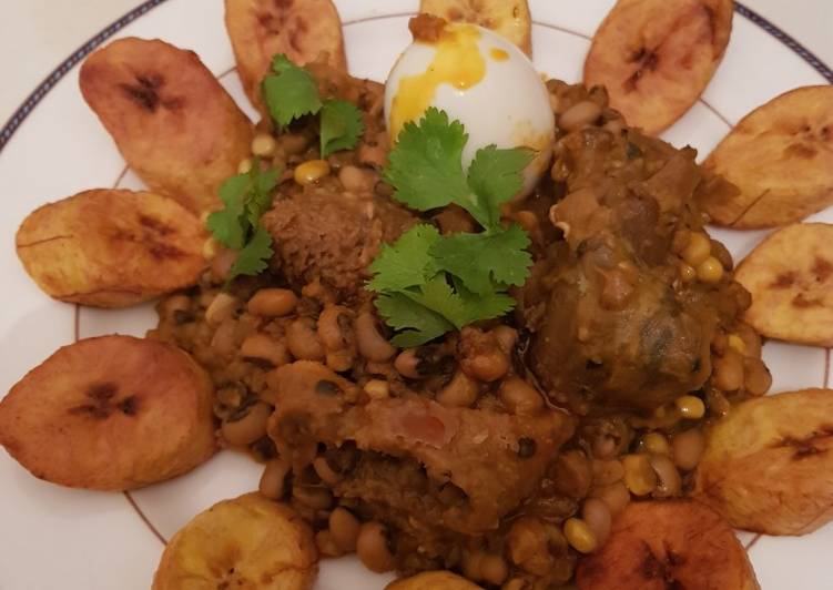 Order Honeybeans Sweet Corn & Plantain food online from Divine Express Catering store, Brooklyn on bringmethat.com