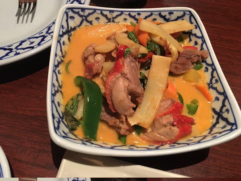 Order Roasted Duck Curry food online from Bangkok Restaurant store, New Orleans on bringmethat.com