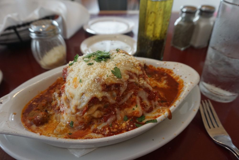 Order Baked Lasagna food online from Mama’s On The Hill store, St. Louis on bringmethat.com