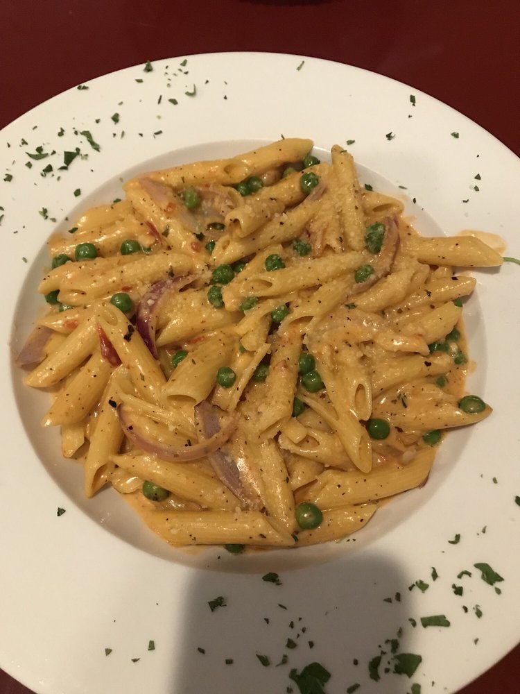 Order Penne Pasta ala Vodka food online from Mama’s On The Hill store, St. Louis on bringmethat.com
