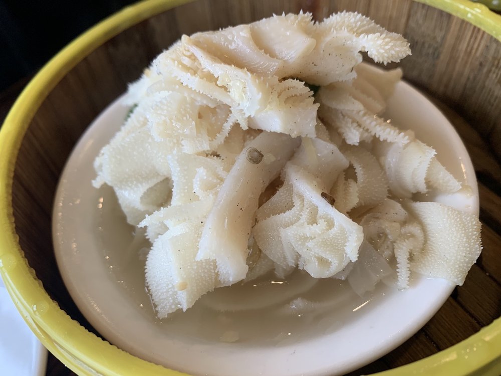 Order D8. Ox Tripe with Ginger and Scallions  food online from Winsor Dim Sum Cafe & Bar store, Quincy on bringmethat.com