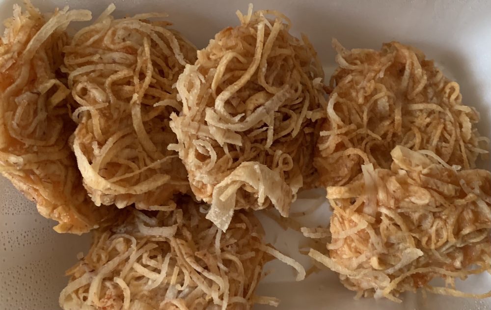 Order D30. Crispy Shrimp Cake with Taro  food online from Winsor Dim Sum Cafe & Bar store, Quincy on bringmethat.com
