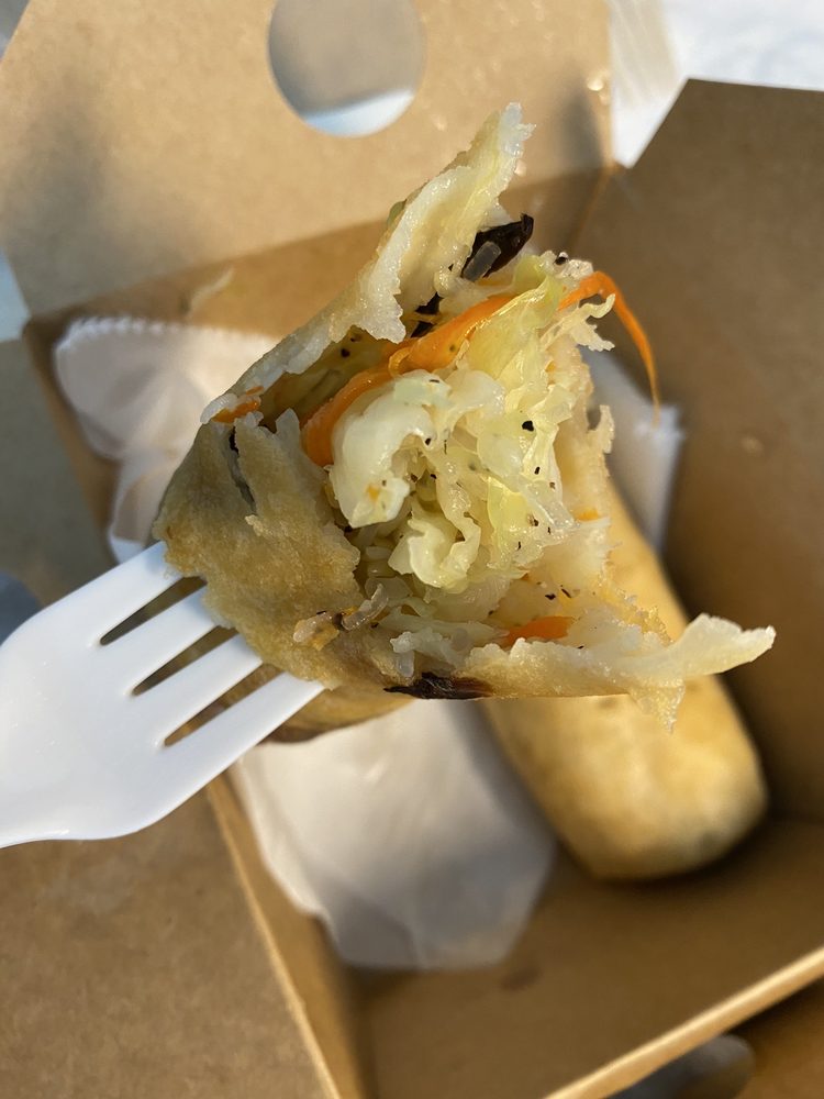 Order  Egg Rolls  food online from Coconut Thai Edina store, Edina on bringmethat.com