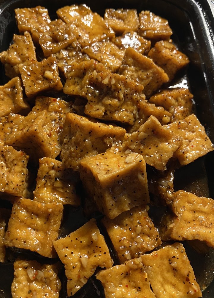 Order Garlic & Black Pepper food online from Coconut Thai Edina store, Edina on bringmethat.com