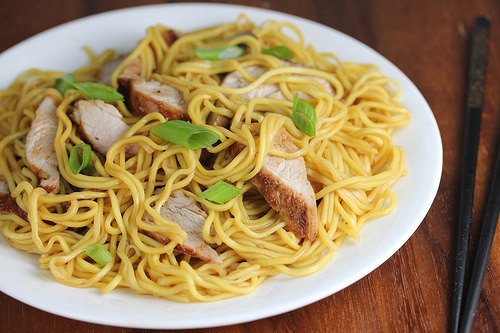 Order Roast Pork Lo Mein food online from China Peace store, Hazelwood on bringmethat.com