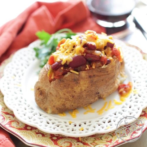 Order  Chili  food online from Kaiser's Kenosha Pizza & Pub store, Kenosha on bringmethat.com