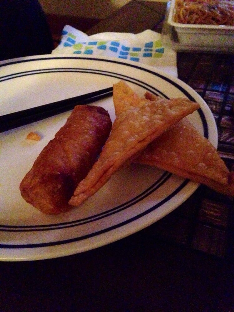 Order 4. Chicken Egg Roll (2) food online from Hibachi Chinese Restaurant store, Cudahy on bringmethat.com