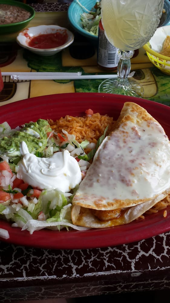 Order Quesadilla Jalisco food online from El Tequila store, Antigo on bringmethat.com