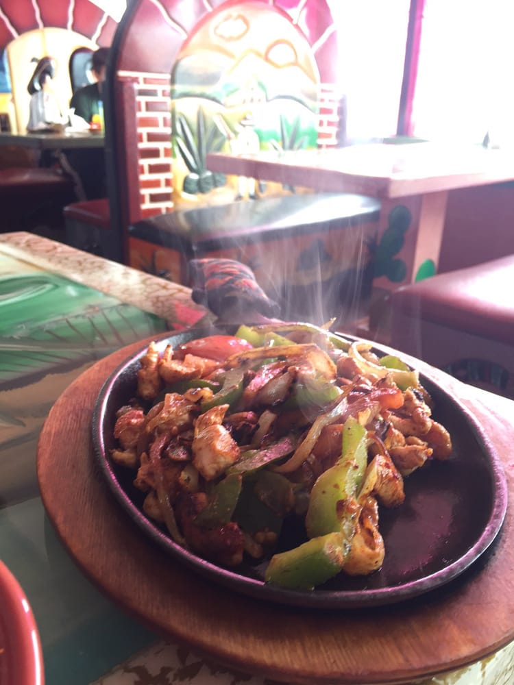 Order Sirloin or Chicken Fajita food online from El Tequila store, Antigo on bringmethat.com