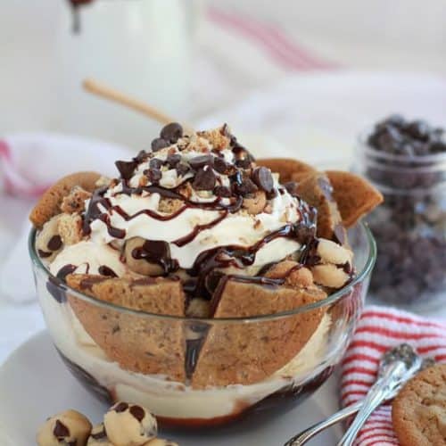 Order Happy Dragon Sundae food online from Szechuan Restaurant store, Canton on bringmethat.com