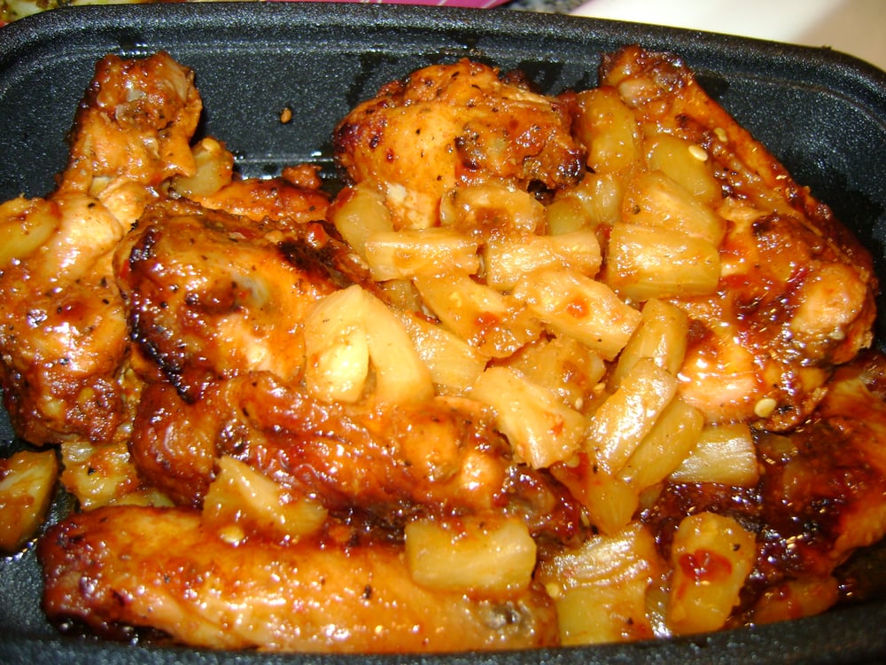 Order Peking Wings food online from Pizza Luce store, Saint Paul on bringmethat.com