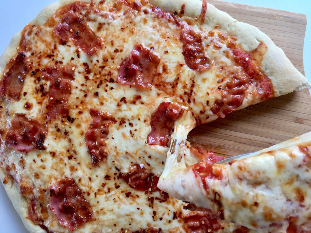Order Stinger Pizza food online from Molinaro's Ristorante store, Lockport on bringmethat.com