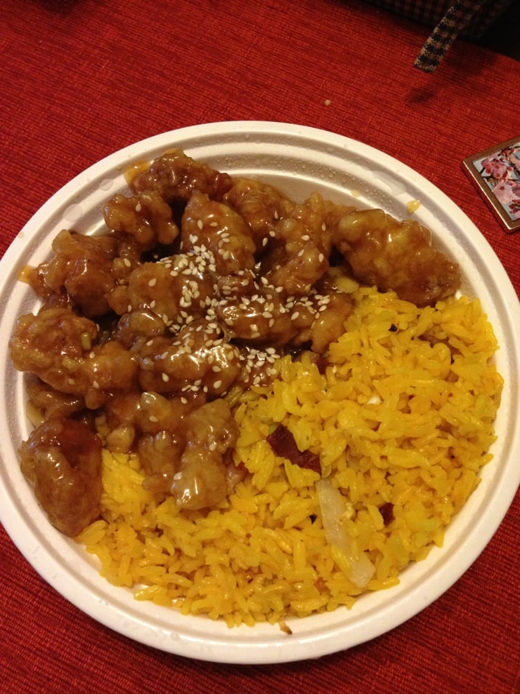 Order General Tso’s Chicken and Fried Rice Lunch food online from Main Moon store, Geneva on bringmethat.com