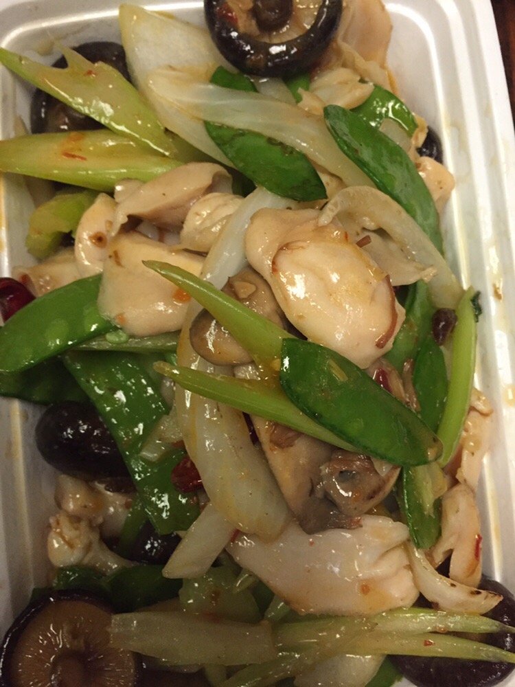 Order Chicken with Snow Peas food online from Main Moon store, Geneva on bringmethat.com