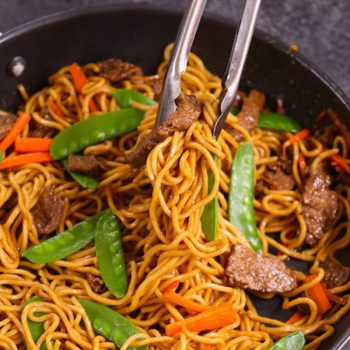 Order Chow Mein Beef food online from China City store, Oak Harbor on bringmethat.com