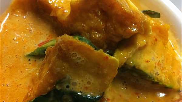 Order Pumpkin Curry food online from Krua Thai Family Kitchen store, Seattle on bringmethat.com