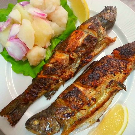 Order Pescado Frito  food online from La Sierra store, Forest Grove on bringmethat.com