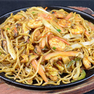 Order Shrimp Chow Mein food online from Wang's Chinese Cuisine store, Somerville on bringmethat.com