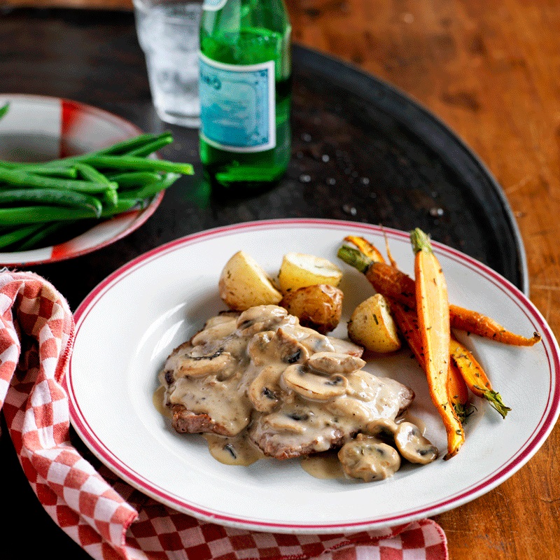 Order Chicken Scallopini food online from Pietro's No. 2 store, Vacaville on bringmethat.com
