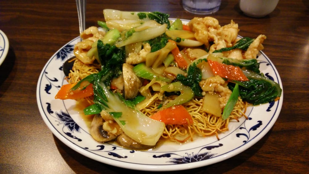 Order Chicken Pan Fried Noodle food online from King Dong store, Berkeley on bringmethat.com
