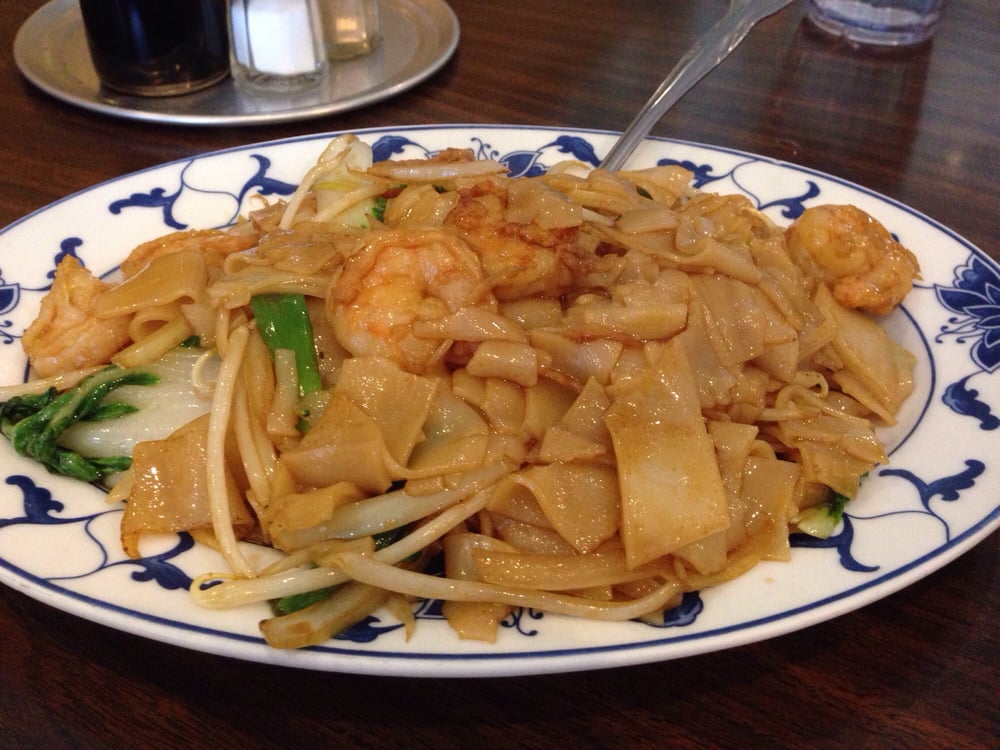 Order Shrimp Chow Fun food online from King Dong store, Berkeley on bringmethat.com