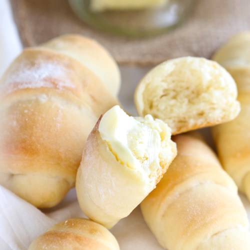 Order Dozen Garlic Rolls   food online from Riccio's Pizza Villa store, Charlotte on bringmethat.com