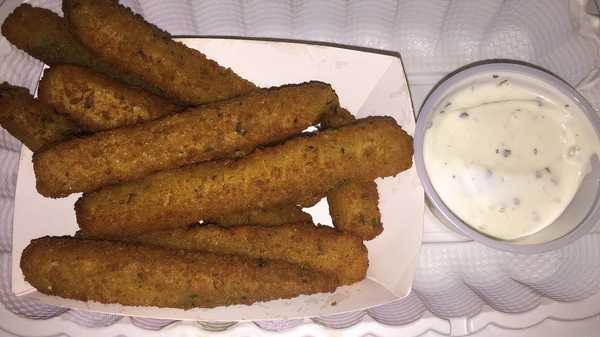 Order Fried Zucchini food online from Dairy Belle Freeze store, Hayward on bringmethat.com