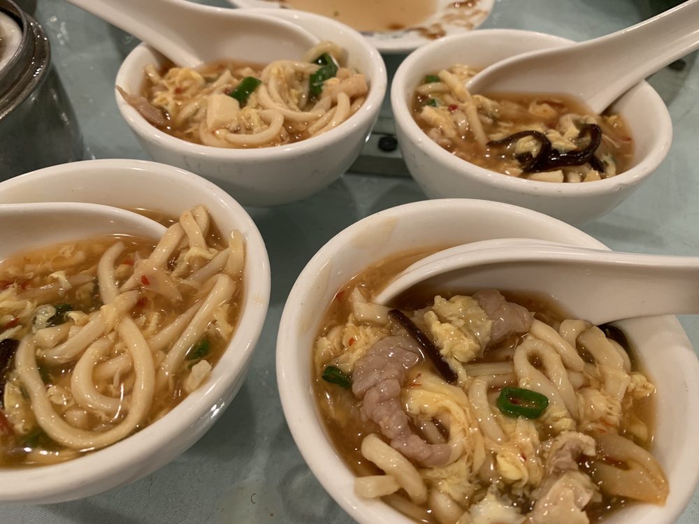 Order Hot & Sour Soup E-Fu Noodle food online from Sea Empress Seafood Restaurant store, Gardena on bringmethat.com