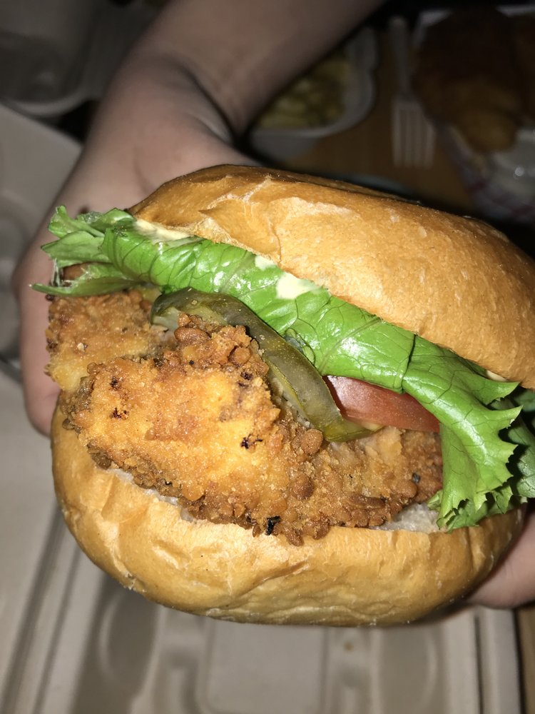 Order FRIED CHICKEN SANDWICH food online from Beep's Burgers store, San Francisco on bringmethat.com
