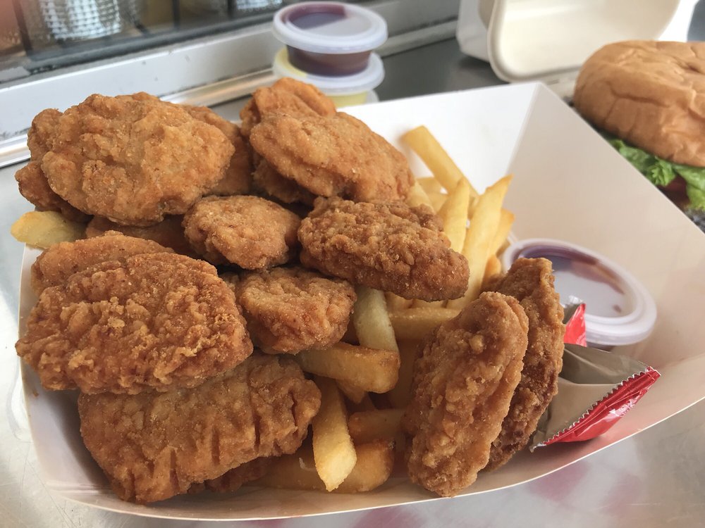 Order CHICKEN NUGGETS food online from Beep's Burgers store, San Francisco on bringmethat.com